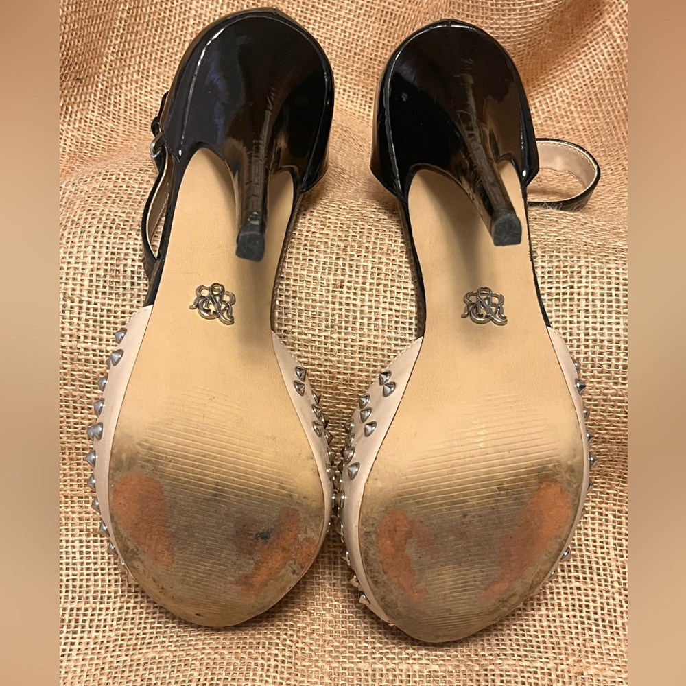 ROCK & REPUBLIC Studded Platform Stiletto Black/Cream w/Ankle Buckle  Size 7 - Picture 9 of 11